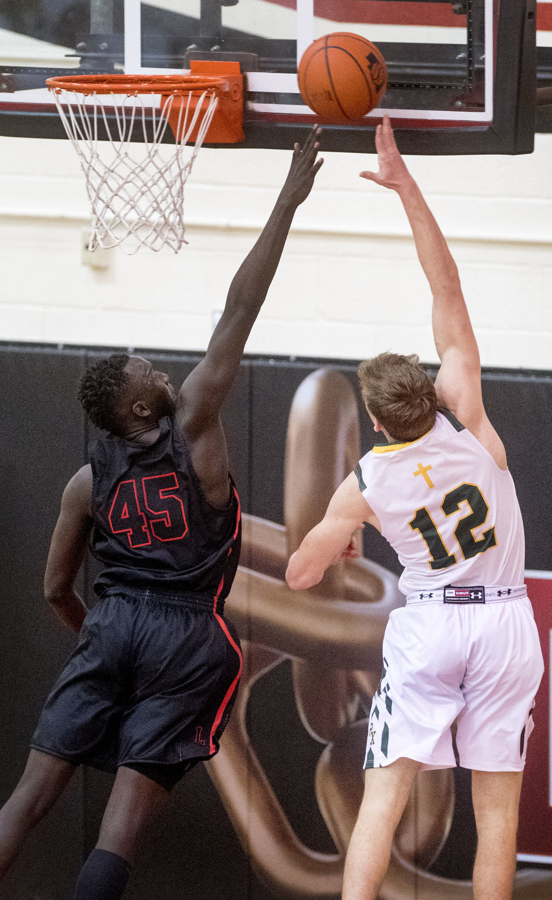 Lincoln High vs. Lincoln Pius X, 1.2